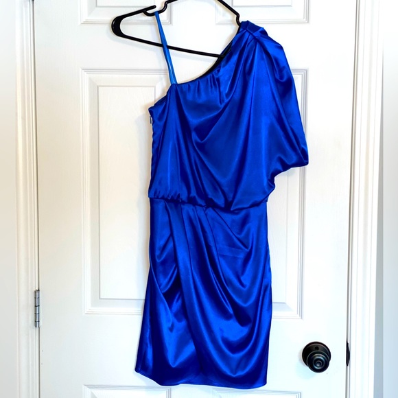 Le Chateau One Shoulder Cocktail Dress Size XXS - Picture 1 of 3